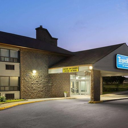 Travelodge By Wyndham Barrie Dış mekan fotoğraf
