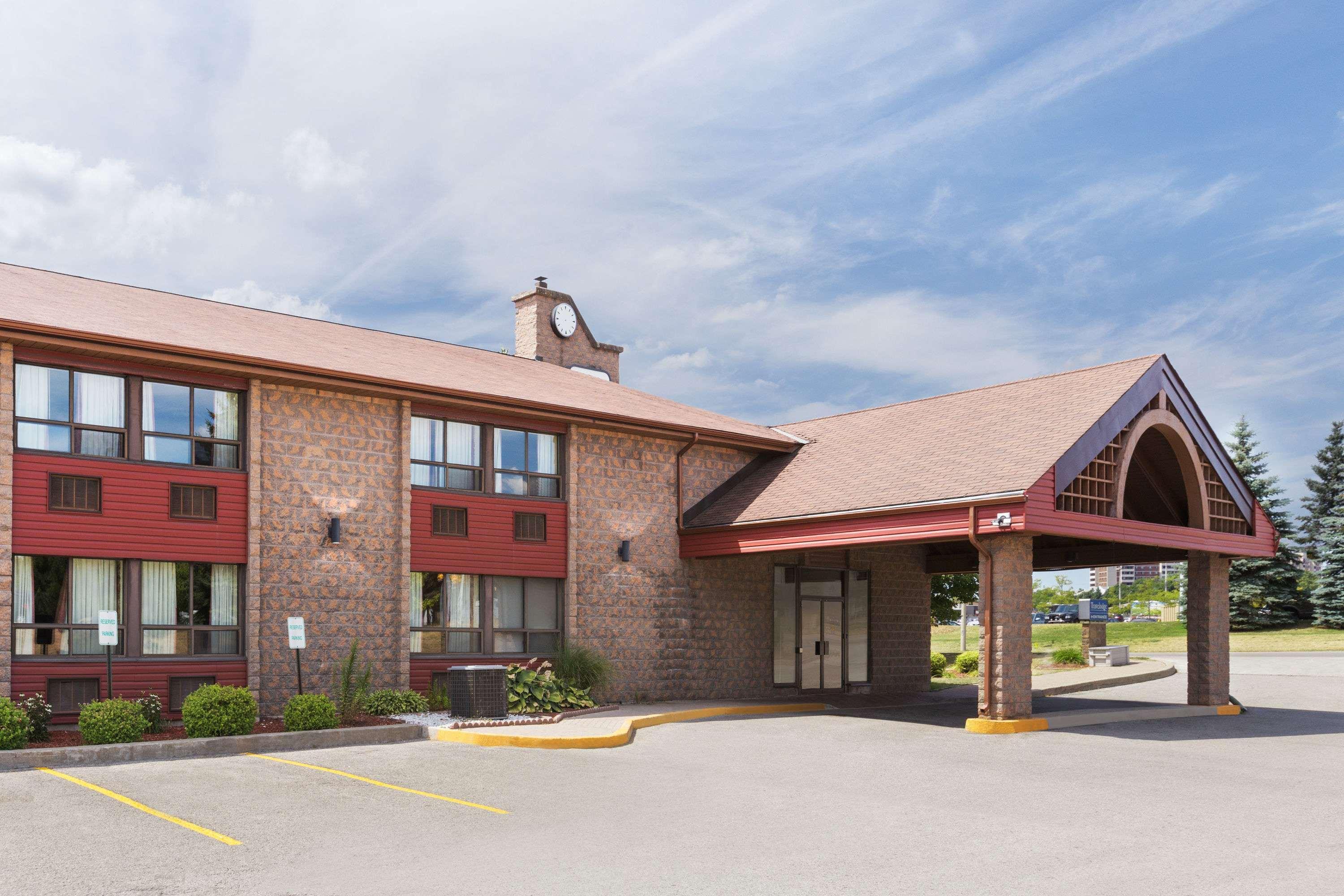 Travelodge By Wyndham Barrie Dış mekan fotoğraf