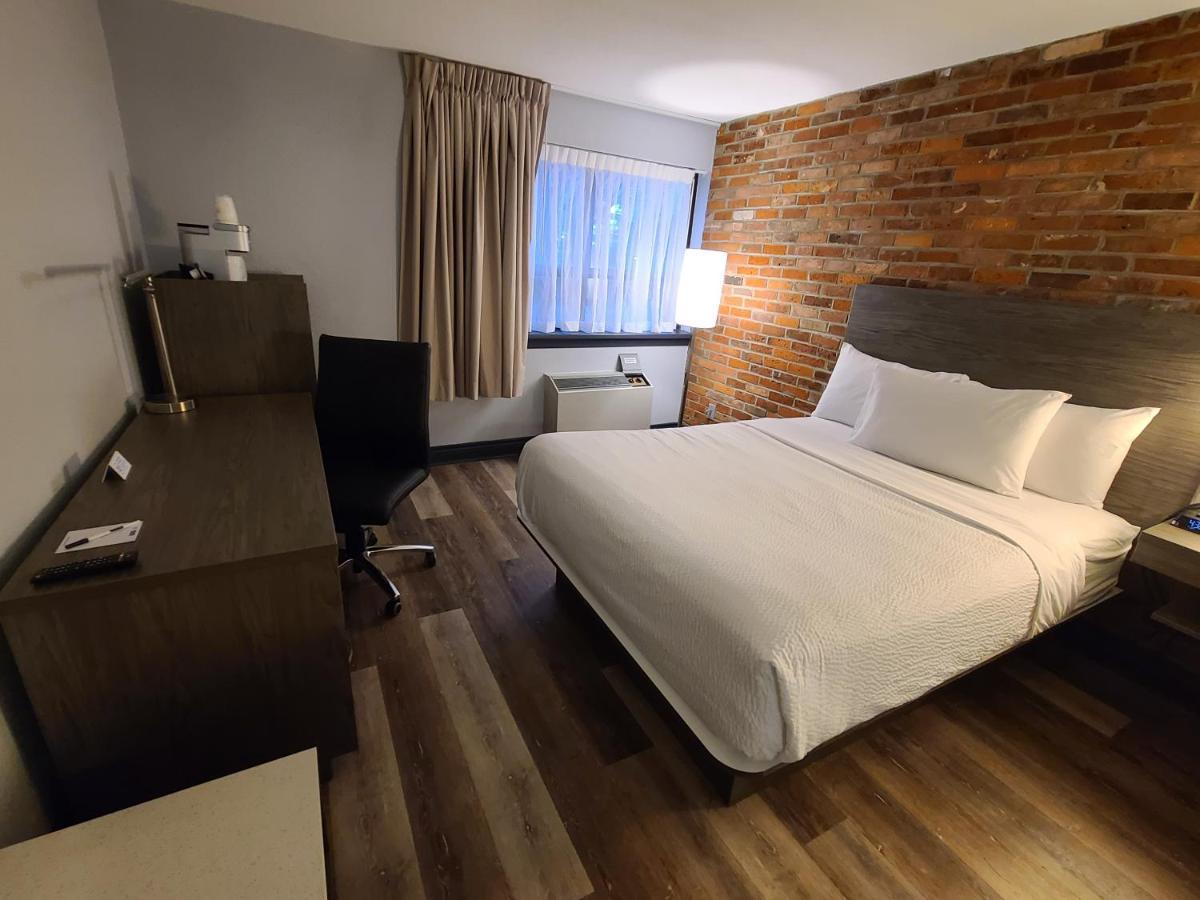 Travelodge By Wyndham Barrie Dış mekan fotoğraf