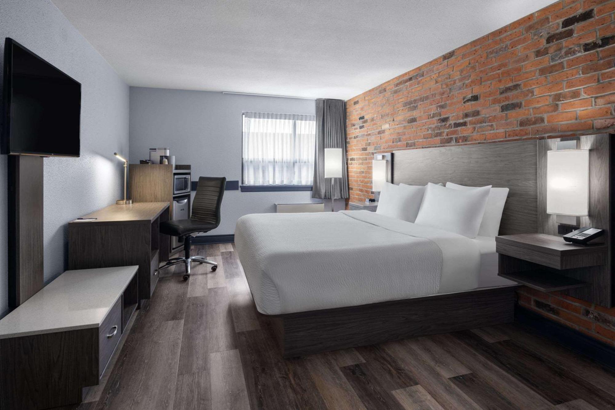 Travelodge By Wyndham Barrie Dış mekan fotoğraf