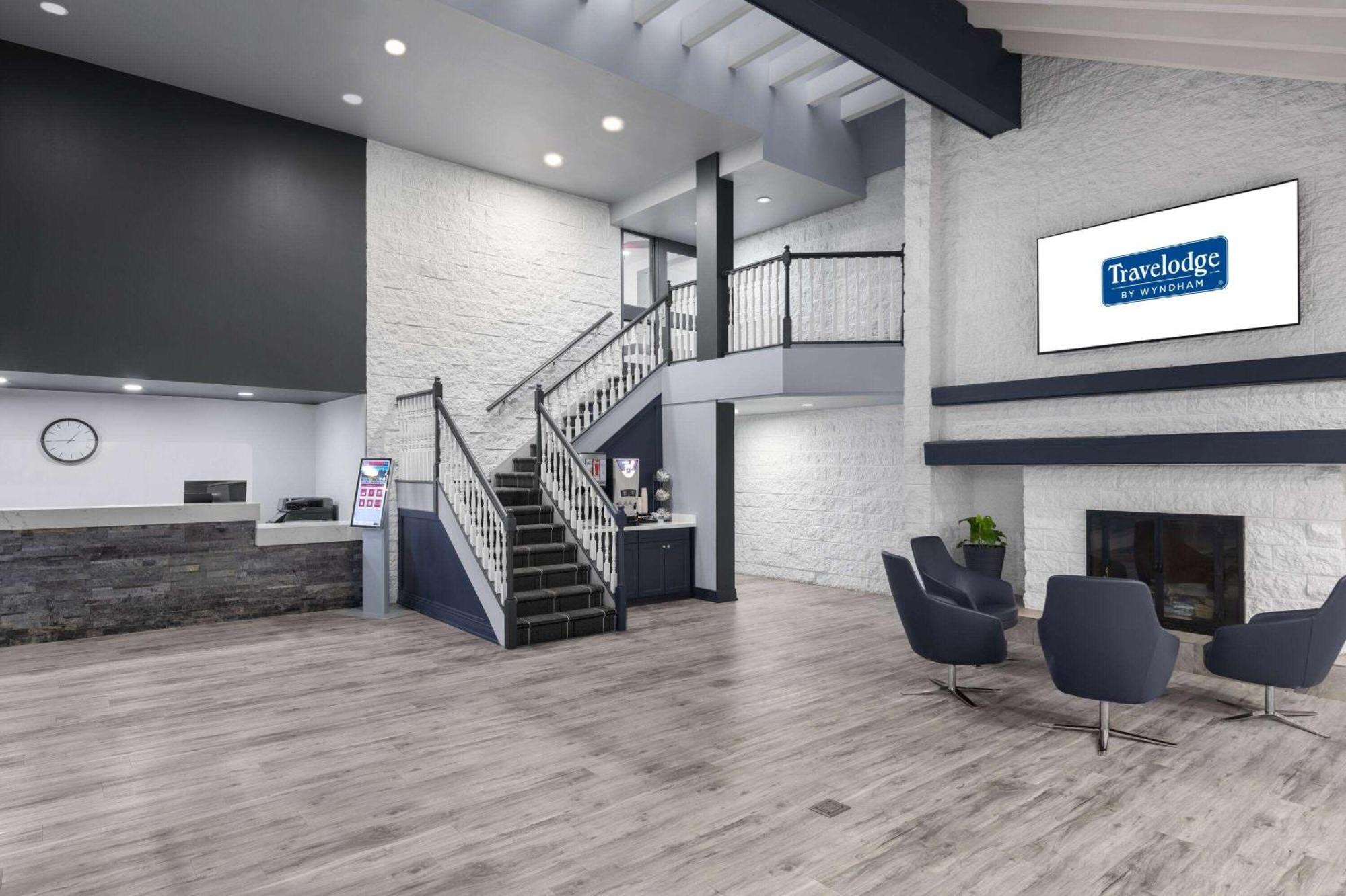 Travelodge By Wyndham Barrie Dış mekan fotoğraf