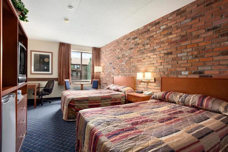 Travelodge By Wyndham Barrie Dış mekan fotoğraf